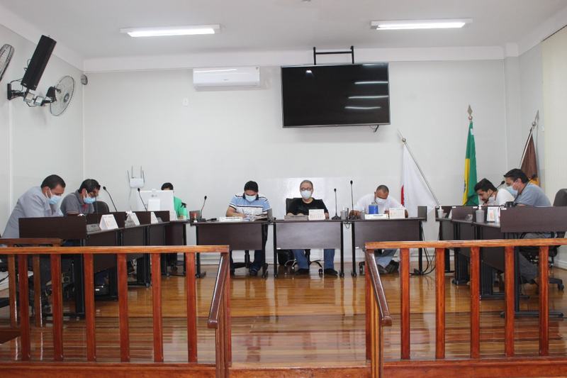 VEREADOR ACOMPANHA LICITAÇÃO PARA CONTRATAÇÃO DE EMPRESA PARA INSTALAÇÃO DE ELEVADOR NO PRÉDIO DA CÂMARA MUNICIPAL DE CÁSSIA