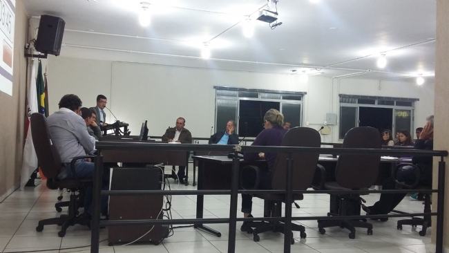 AJUDA À CLÍNICA DE APOIO A DEPENDENTES QUÍMICOS