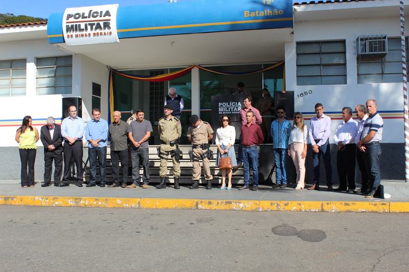 MUNICÍPIO DE CÁSSIA RECEBE VIATURA PARA A POLÍCIA MILITAR