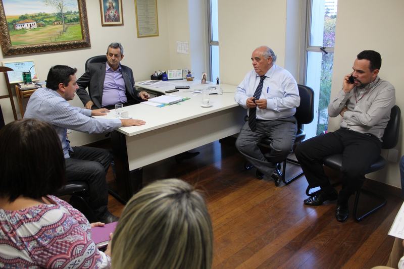 PRESIDENTE DA CÂMARA SE REUNE COM DEPUTADOS SOBRE NÍVEL DO RESERVATÓRIO DA USINA MASCARENHAS (LAGO DE PEIXOTO)