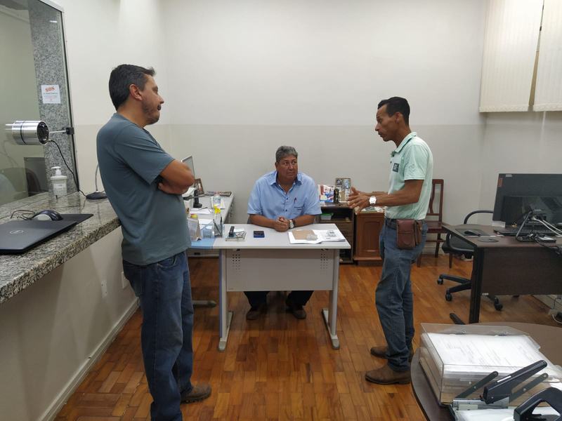 Vereador de Claraval visita Câmara Municipal de Cássia