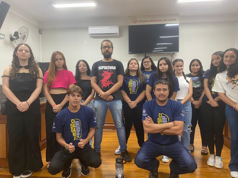 Câmara Municipal de Cássia lança Projeto Parlamento Jovem 2024