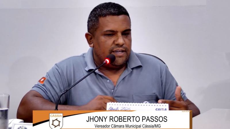 VEREADOR JHONY DO MAMÃO SOLICITA INFORMAÇÕES SOBRE TRANSPORTE TERCEIRIZADO DA PREFEITURA DE CÁSSIA