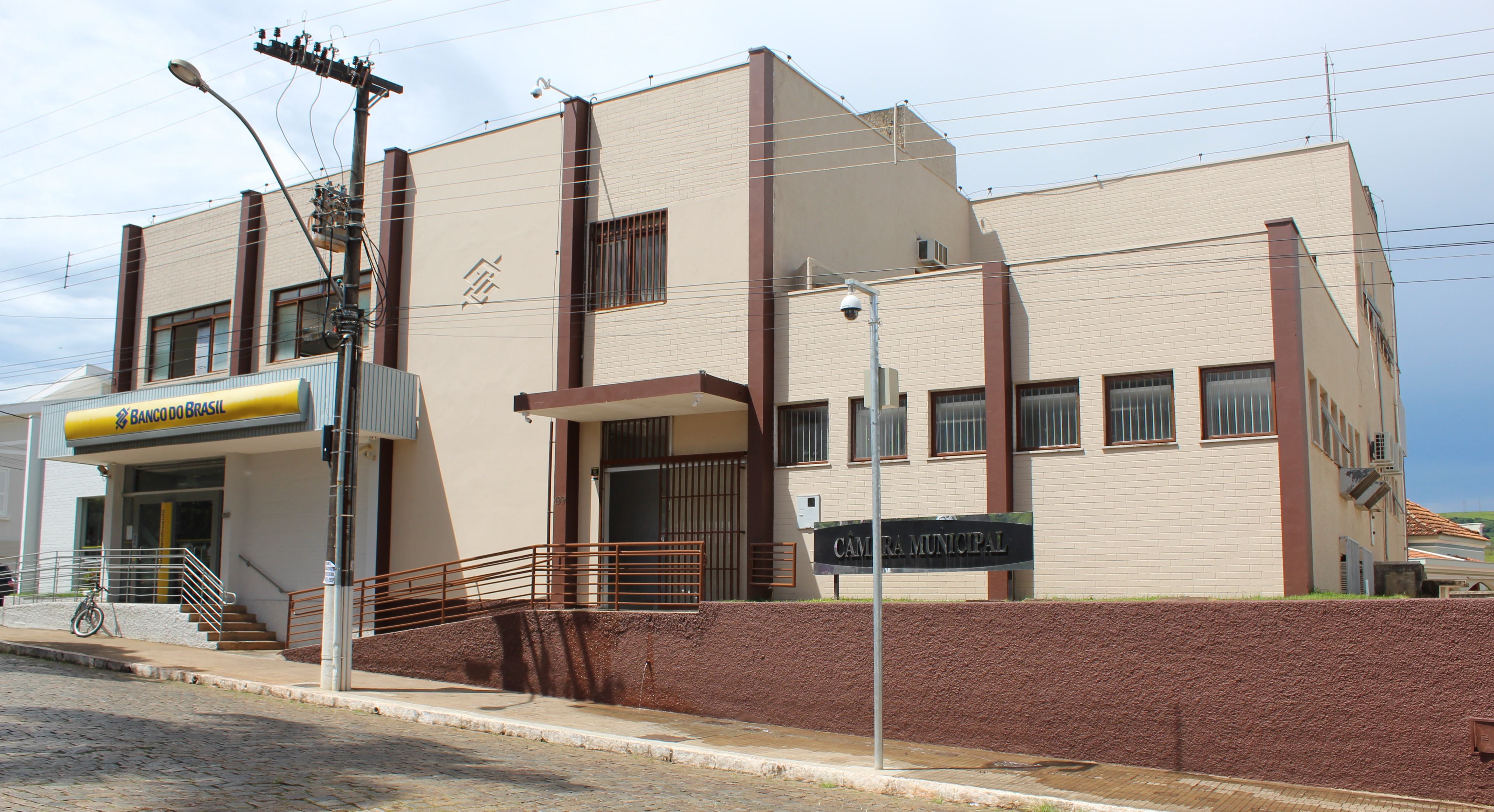 Câmara-1-300x163.jpg