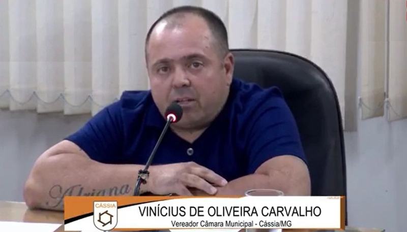 Vereador Vinícius solicita instalação de faixa de pedestre em frente à Escola Pituchinha