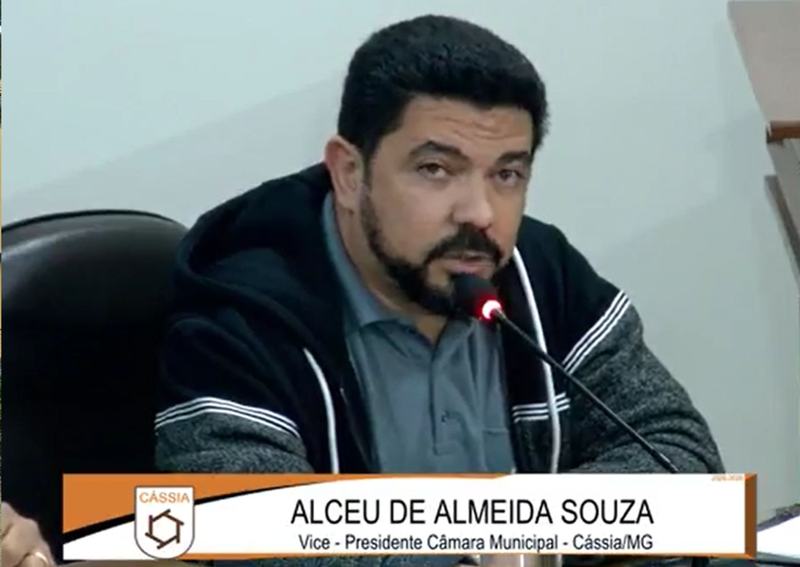 VEREADOR ALCEU APRESENTA DUAS INDICAÇÕES DURANTE SESSÃO ORDINÁRIA DA CÂMARA MUNICIPAL
