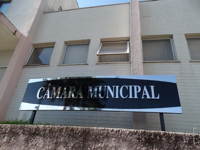 ILUMINAÇÃO PÚBLICA – MAIS POSTES, MAIS SEGURANÇA.