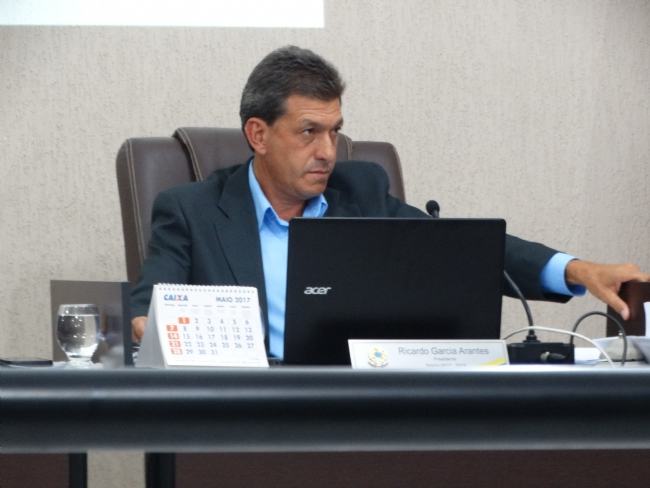 O PRESIDENTE DA CÂMARA, RICARDO GARCIA ARANTES, INDICA AO EXECUTIVO LEI QUE CONCEDE INCENTIVO AOS PEQUENOS PRODUTORES RURAIS.