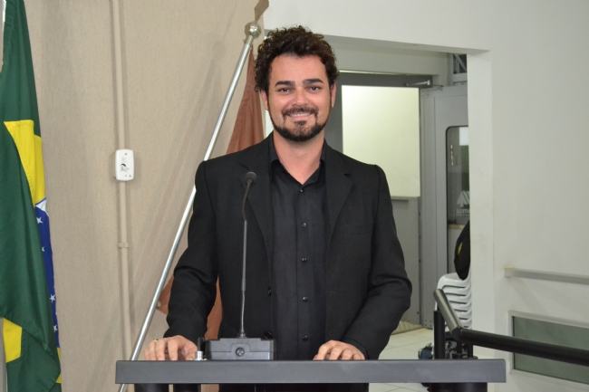 VEREADOR DANNILO RODRIGUES LANÇA PROJETO BAILE NOITE DOS SONHOS