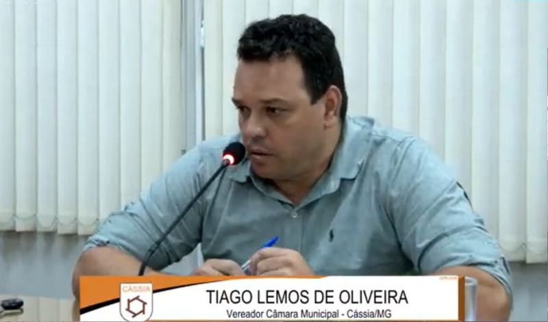 VEREADOR TIAGO CHANEL APRESENTA DOIS REQUERIMENTOS