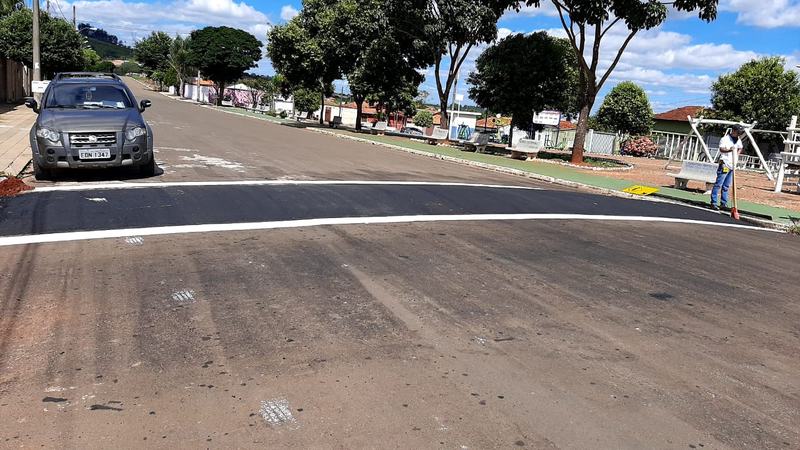 PREFEITURA ATENDE PEDIDO E INSTALA REDUTOR NA AVENIDA MONSENHOR SILVIO PUNTEL