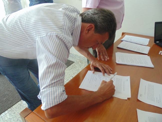 O PRESIDENTE DA CÂMARA MUNICIPAL DE CÁSSIA PARTICIPOU DA REUNIÃO DE ELEIÇÃO DE COLEGIADO NA ASSOCIAÇÃO DOS MUNICÍPIOS DO BAIXO E MÉDIO RIO GRANDE (AMEG)