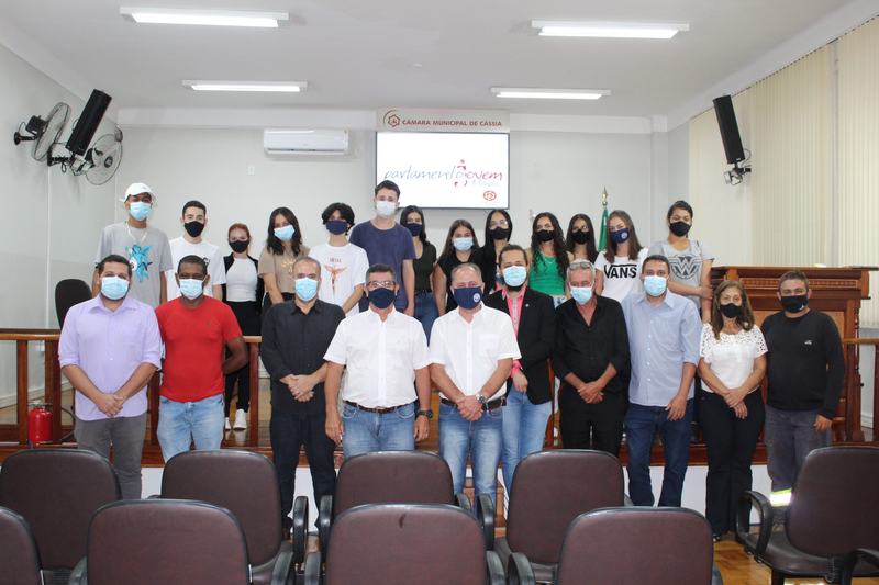 CÂMARA MUNICIPAL LANÇA PROGRAMA PARLAMENTO JOVEM EM CÁSSIA