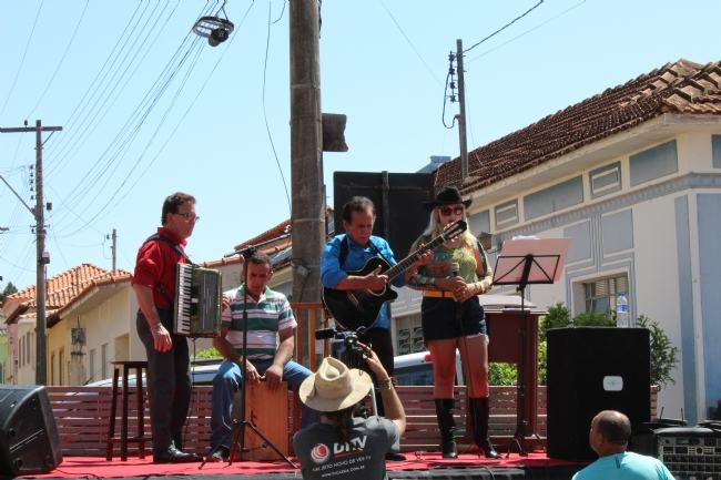 VEREADORES PARTICIPAM DO ANIVERSÁRIO DE 70 ANOS DA RÁDIO CULTURA DE CÁSSIA