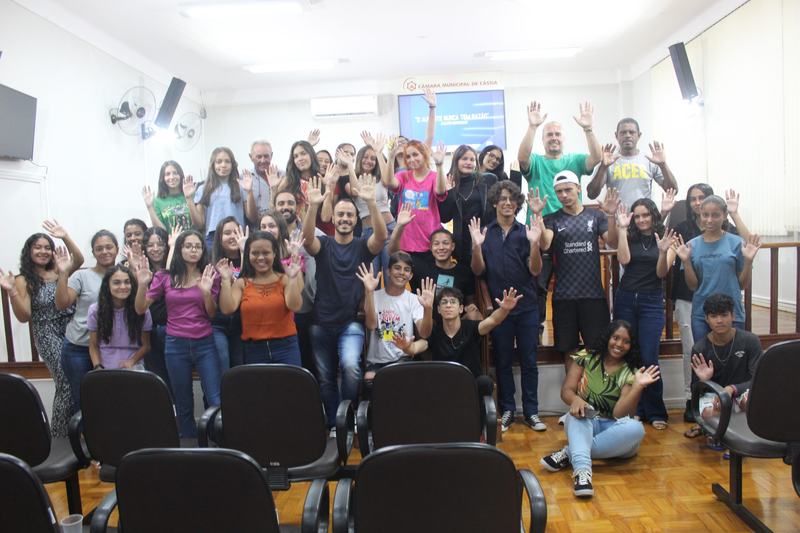 Câmara de Cássia inicia as atividades do Parlamento Jovem 2023