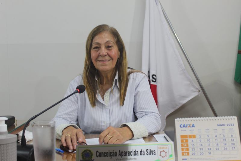 VEREADORA CIDA SOLICITA INFORMAÇÕES AO EXECUTIVO MUNICIPAL SOBRE O CEMITÉRIO MUNICIPAL
