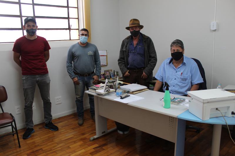 Vereadores de Ibiraci visitam Câmara Municipal de Cássia