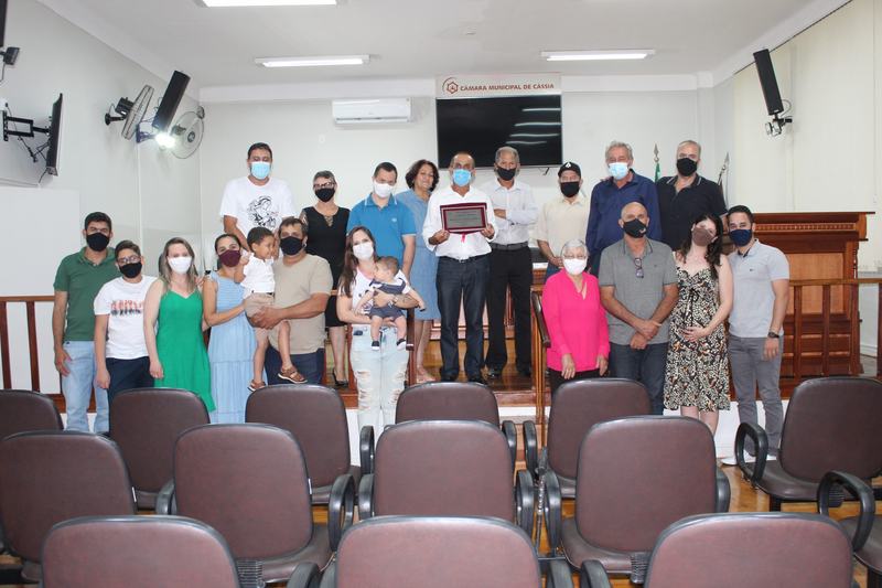 Caminhoneiros recebem homenagem da Câmara Municipal de Cássia