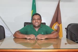 Vereador Jhony Roberto cobra melhorias no atendimento da Casa Lotérica de Cássia
