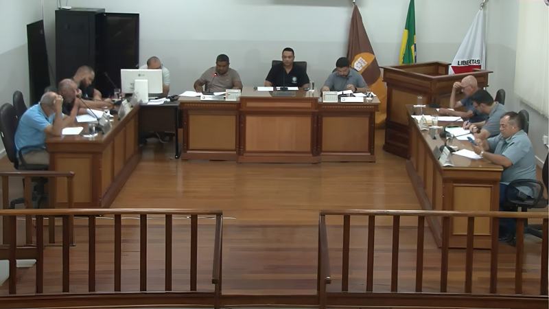 CÂMARA DE CÁSSIA REALIZA 12ª REUNIÃO ORDINÁRIA COM VOTAÇÃO DE PROJETO, REQUERIMENTOS, INDICAÇÕES E HOMENAGEM