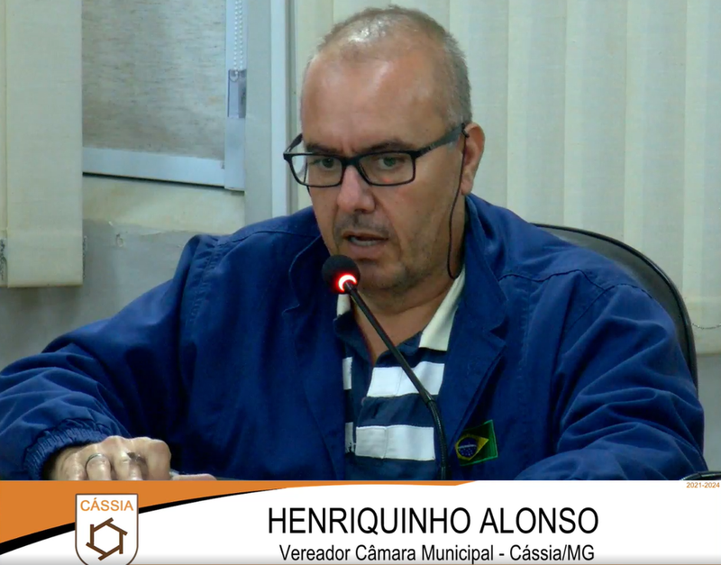 VEREADOR HENRIQUINHO SOLICITA INSTALAÇÃO DE LIXEIRAS EM LOGRADOUROS PÚBLICOS