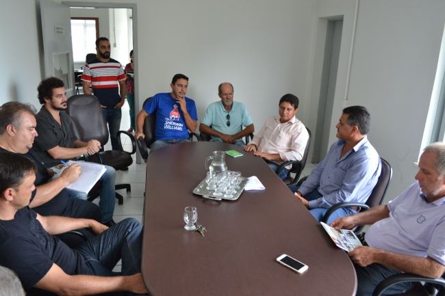 CÂMARA MUNICIPAL DE CÁSSIA RECEBE A VISITA DO DEPUTADO ESTADUAL EMIDINHO MADEIRA (PSB)