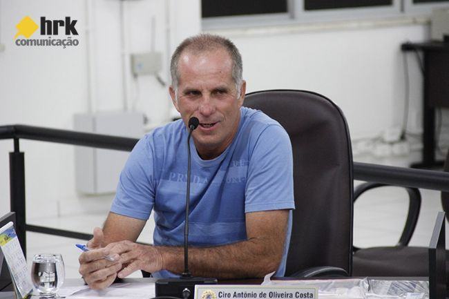 VEREADOR CIRO PEDE A LIMPEZA DOS CÓRREGOS