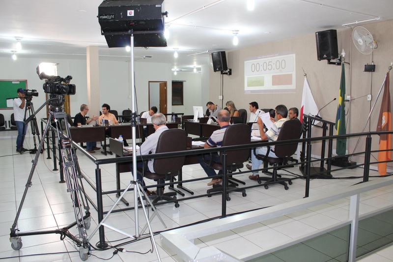 VEREADORES REPASSAM R$ 200 MIL PARA PREFEITURA COMBATER CORONAVÍRUS
