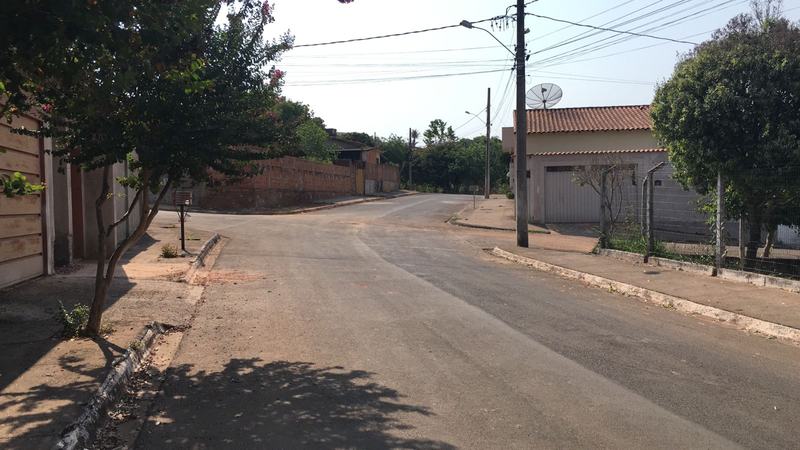 VEREADOR TIÃO LENNON SOLICITA PINTURA DE SINALIZAÇÃO HORIZONTAL DE TRÂNSITO EM VIAS PÚBLICAS