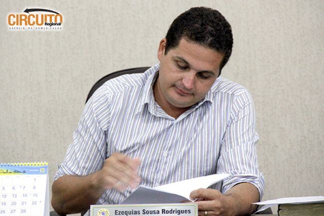 TRABALHO DE FISCALIZAÇÃO DOS VEREADORES ATUA NAS MAIS DIVERSAS ÁREAS