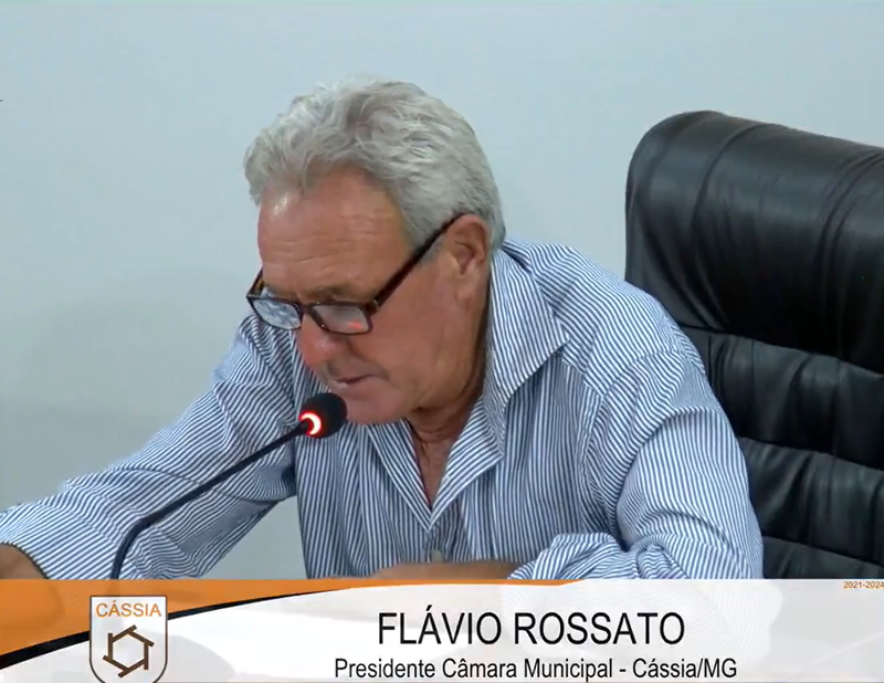 VEREADOR FLÁVIO ROSSATO SOLICITA LIMPEZA DE CÓRREGOS