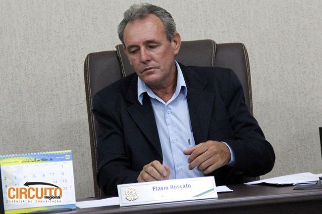 VEREADOR FLÁVIO MELHORIAS EM VIAS PÚBLICAS