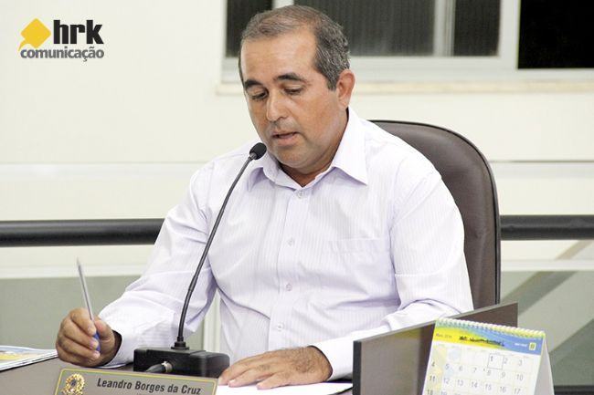 VEREADOR LEANDRO PEDE MELHORIAS NO TRÂNSITO NAS PROXIMIDADES DA RODOVIÁRIA
