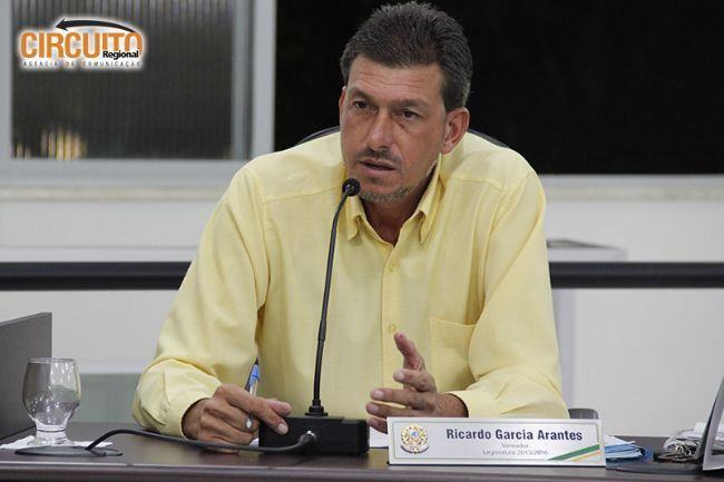 VEREADOR RICARDO PEDE DIVERSAS MELHORIAS NA CIDADE