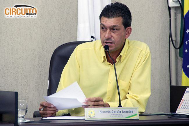 VEREADOR RICARDO SOLICITA FISCALIZAÇÃO EM CONSTRUÇÕES DE CÁSSIA