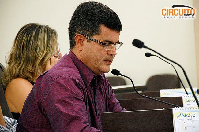 VEREADOR SÉRGIO SOLICITA CÓPIA DA FOLHA DE PAGAMENTO DA PREFEITURA DE CÁSSIA