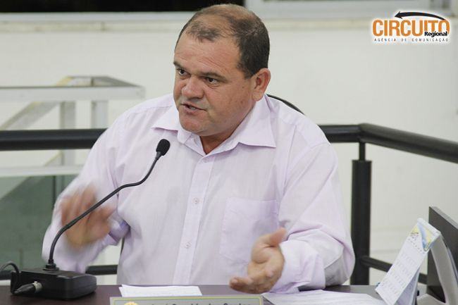VEREADOR JOSÉ GERALDO SOLICITA MELHORIAS NA RUA 15 DE MARÇO